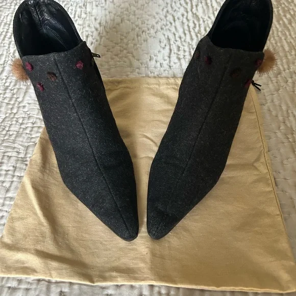 Dior vintage Black  wool ankle Heeled Boots. - Picture 4 of 12